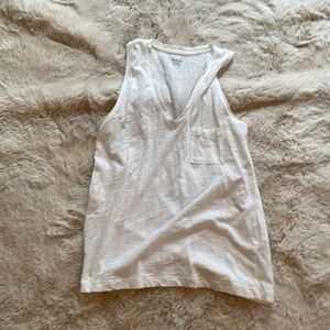 Madewell v neck tank‎